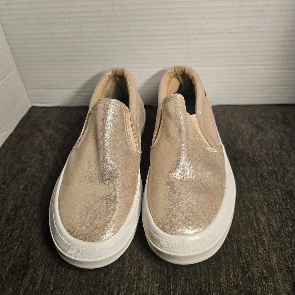 Blowfish Malibu Womens Rose Gold Metallic Slip On Sneakers Low Top Shoes Size 7